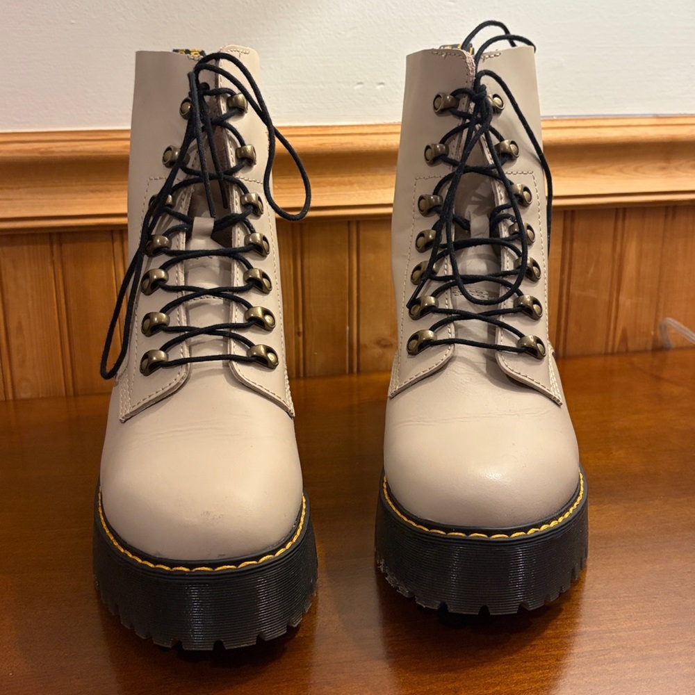 Dr. Martens 11-Eye Lace-Up Combat Boots – Sand Beige Leather